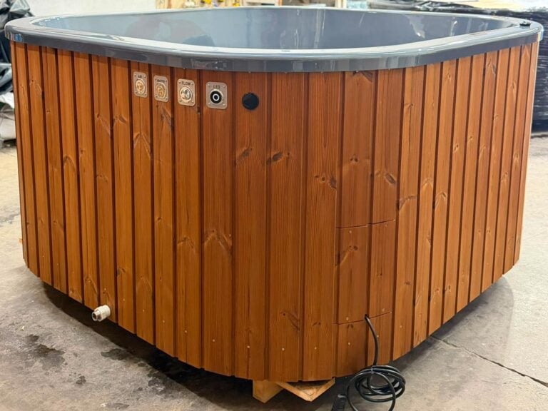 Suivi de fabrication d’un bain nordique dans notre atelier